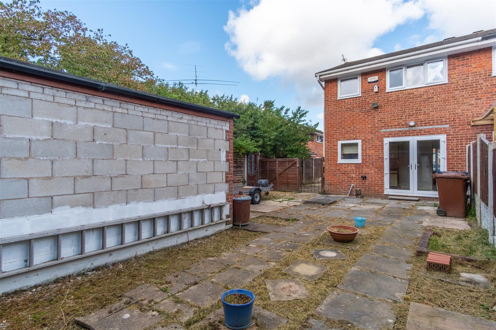 2 bed property in Westlands, Leyland